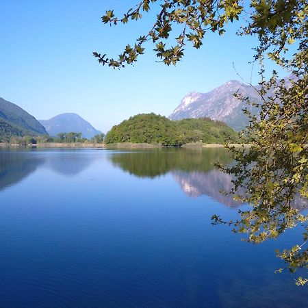 Villaggio Turistico Il Lago Dorato Carlazzo 外观 照片