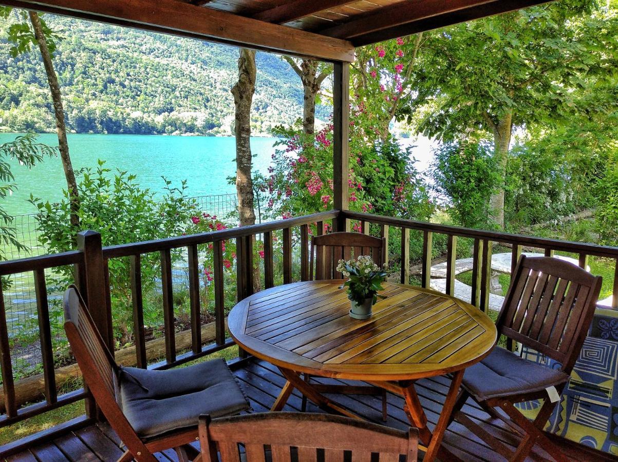 Villaggio Turistico Il Lago Dorato Carlazzo 外观 照片