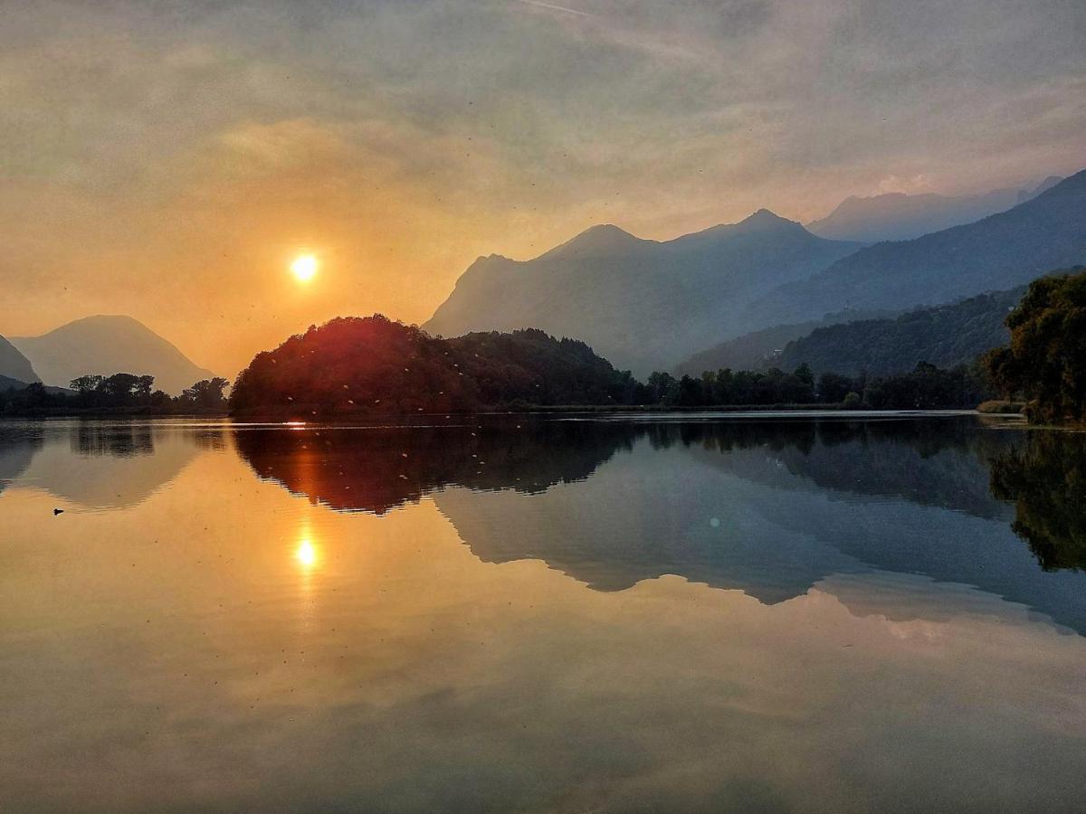 Villaggio Turistico Il Lago Dorato Carlazzo 外观 照片